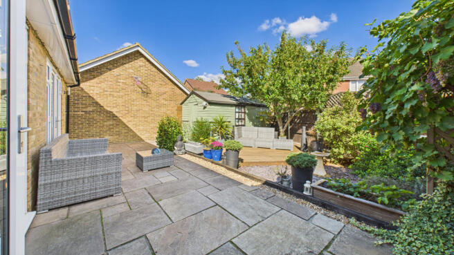 CAM04968G0-PR0067-STILL009