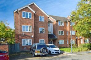 34, Lime Close, Harrow HA3 7JG