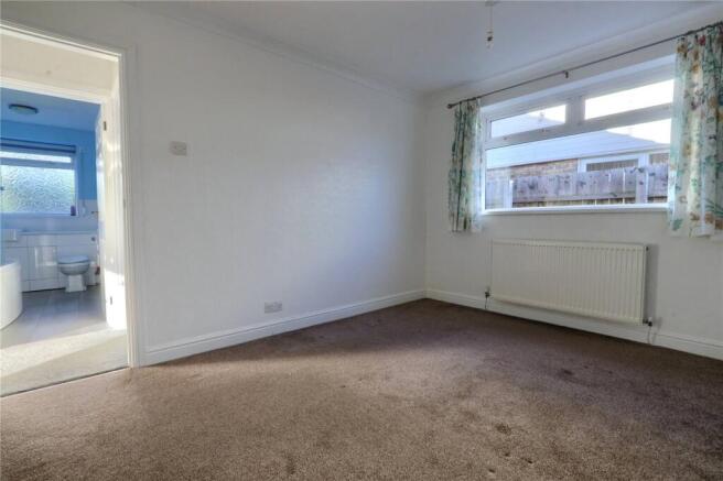 2 bed Bungalow for sale Image 11