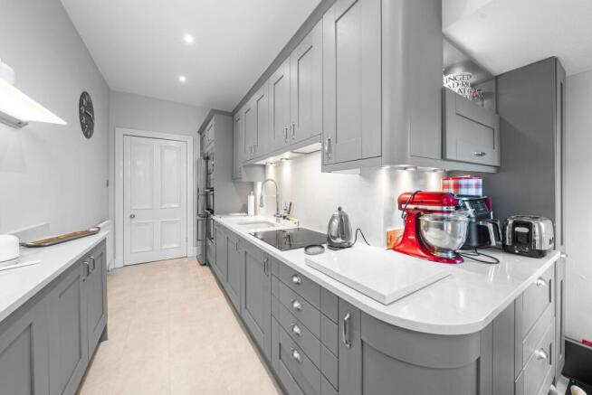 2 bed Flat for sale Image 9