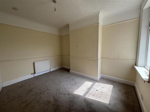 Middle Room