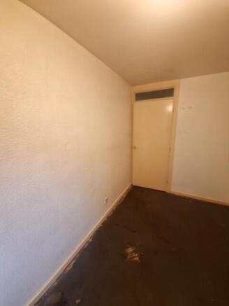 2 bed Flat to rent Image 7