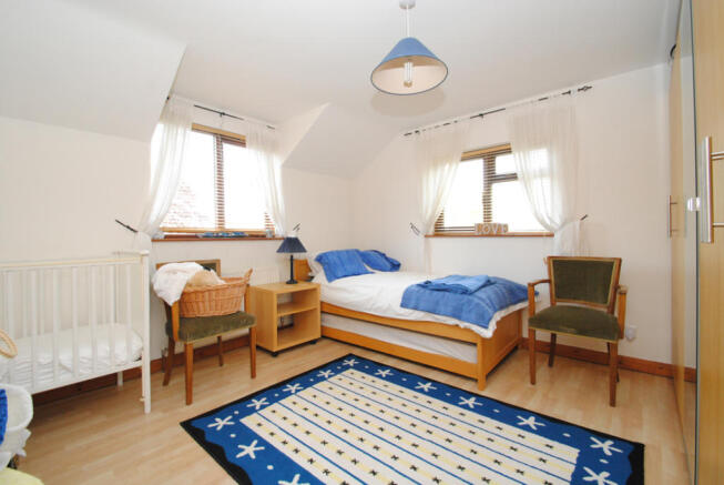 Photo 18