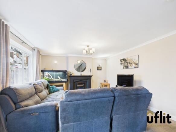 3 bed Semi-Detached for sale Image 11