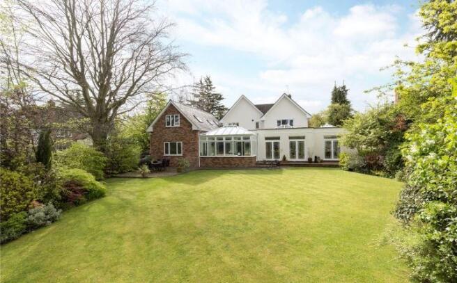 11 Greenhills Road