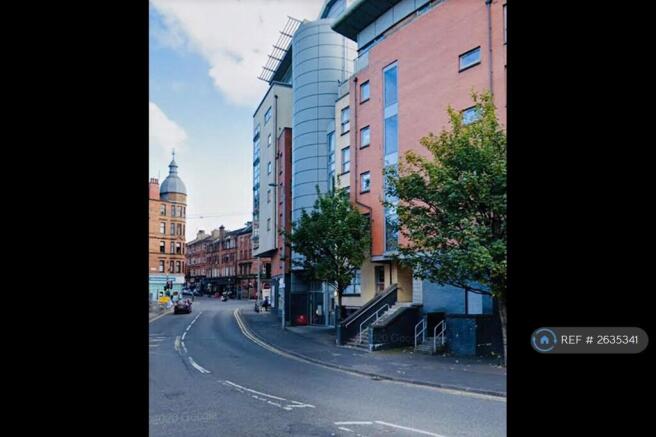 Outside Flat Bottom Of Byres Road