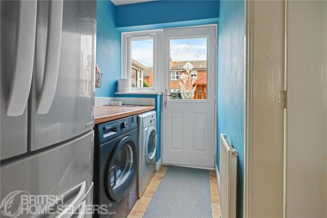 4 bed Detached for sale Image 4