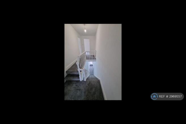 3 bed End of Terrace to rent Image 5