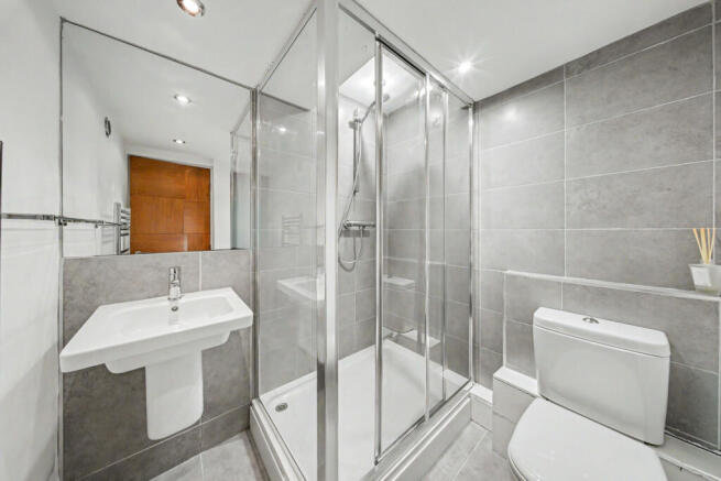 1 bed Flat for sale Image 11