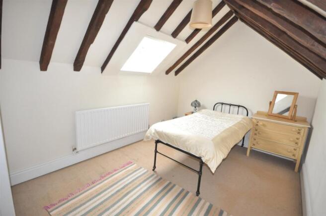 BEDROOM 2