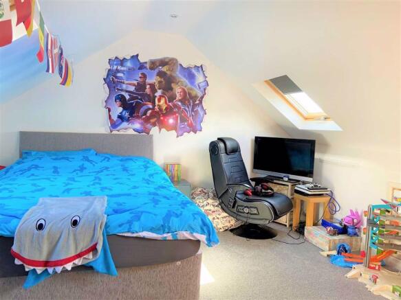 Photo 11