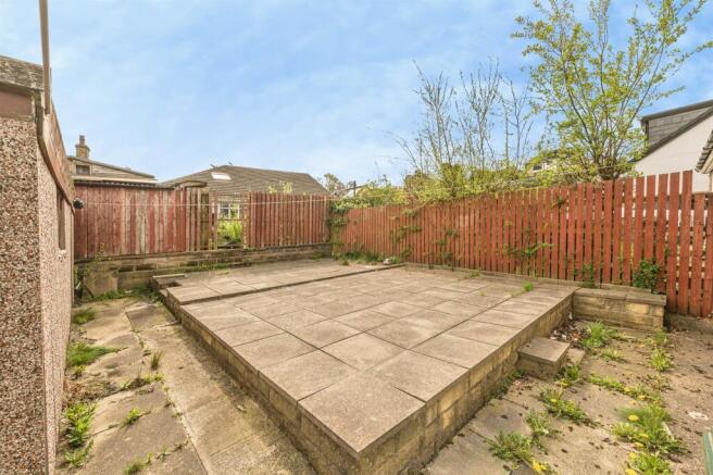 3 bed Semi-Detached Bungalow for sale Image 12