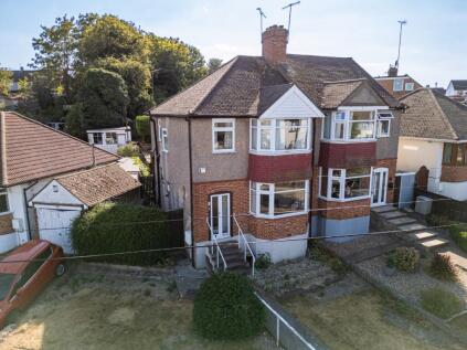 Evesham Road, Gravesend, Kent, DA12 5PP