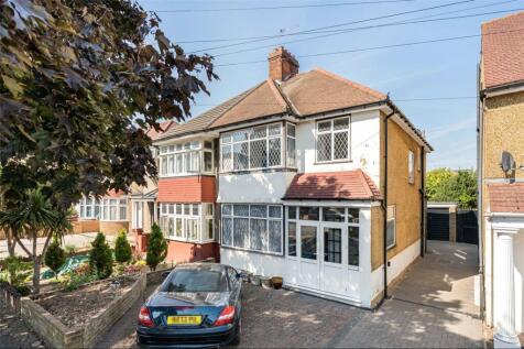 Central Avenue, Hounslow, TW3