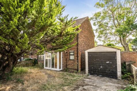 Kempton Avenue, Northolt, UB5 4HG
