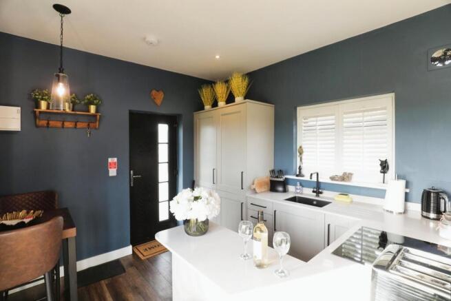 1 bed Park Home for sale Image 6