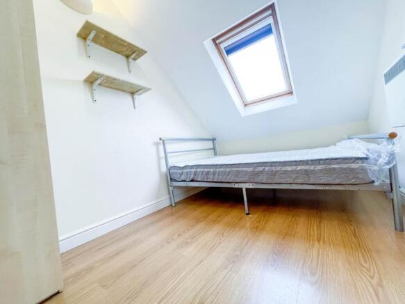 Bedroom 1 (1)