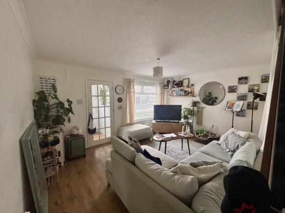 Living room 2