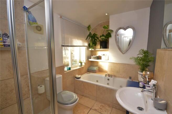 Ensuite Bathroom