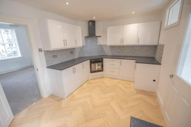 4 bed Terraced for sale Image 4