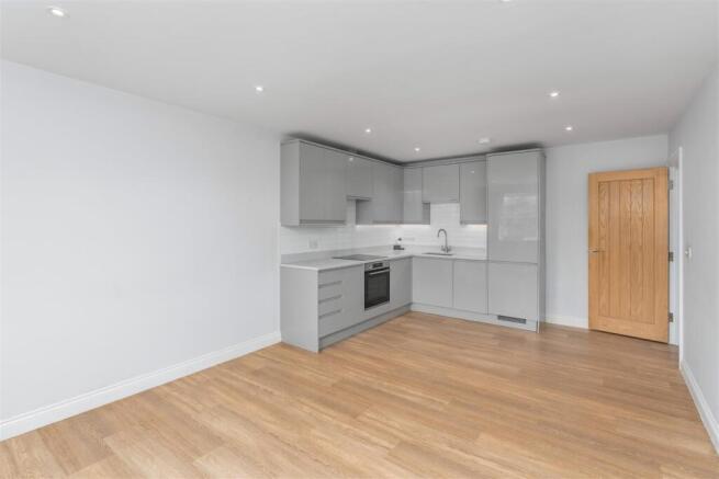 Flat 9, 30 Crouch Street, Banbury-8.jpg