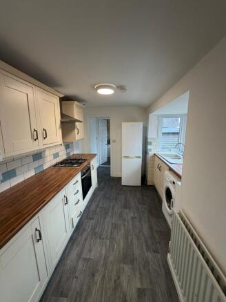 WhatsApp Image 2025-12-04 at 12.04.13