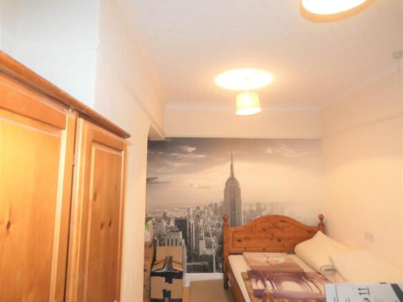 Double 2nd Bedroo...