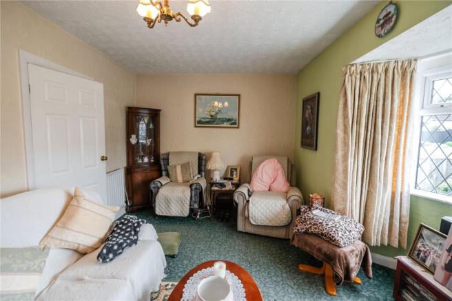 Living Room (2)