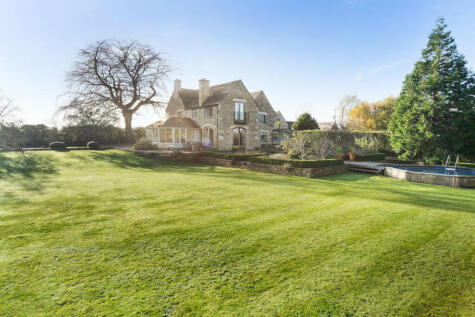 The Camp, Stroud, GL6