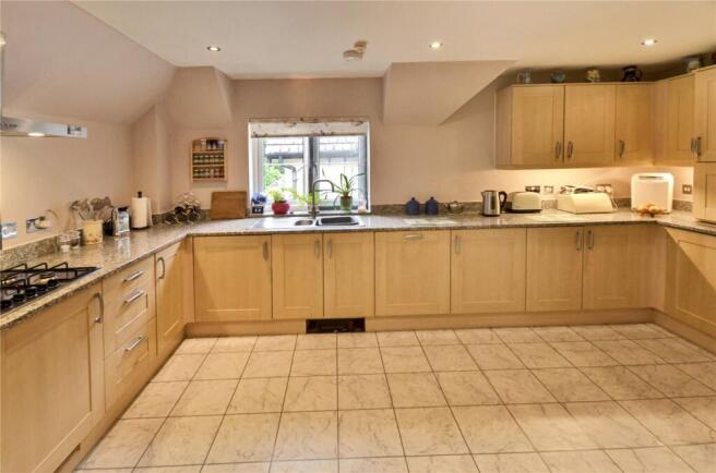 Kitchen/Breakfast Rm