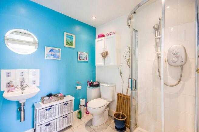 En suite Shower room