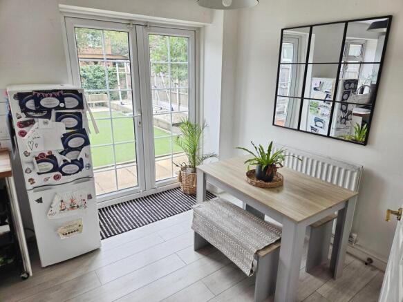 2 bed Semi-Detached for sale Image 5