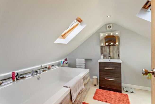 8642655-interior15-800.jpg