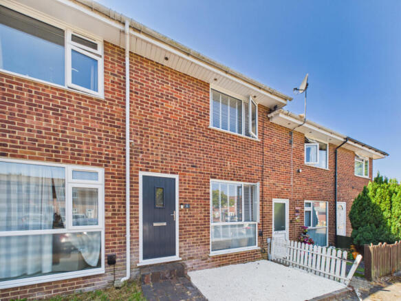 2 Bedroom Terraced House for Rent
