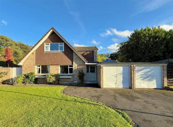 5-bed detached on Farndale Drive, Guisborough, TS14, £485,000