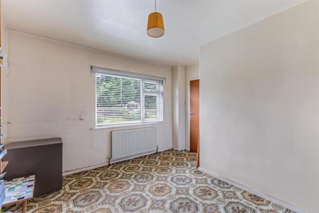 4 bed Detached for sale Image 12