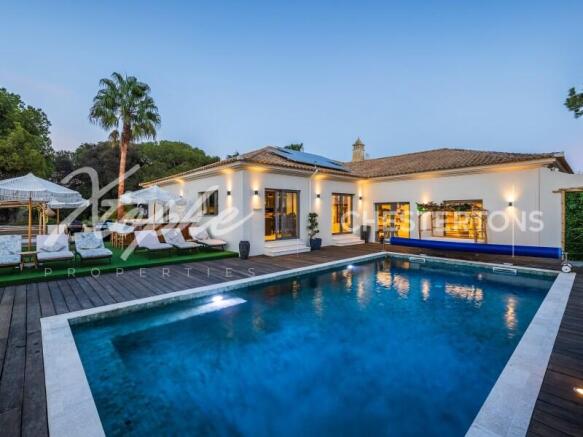 Almancil 6 Bed Villa For Sale Algarve Portugal (24)