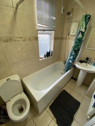 7 bed Terraced to rent Image 8