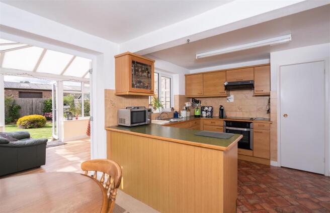 Kitchen/Breakfast Room