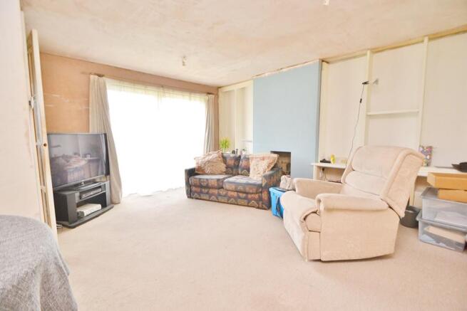 sitting room / dinin