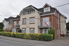 12, 58 Virginia House, Whitefield Road, New Milton BH25 6DZ