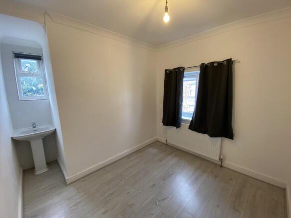 72A Waverley - Front