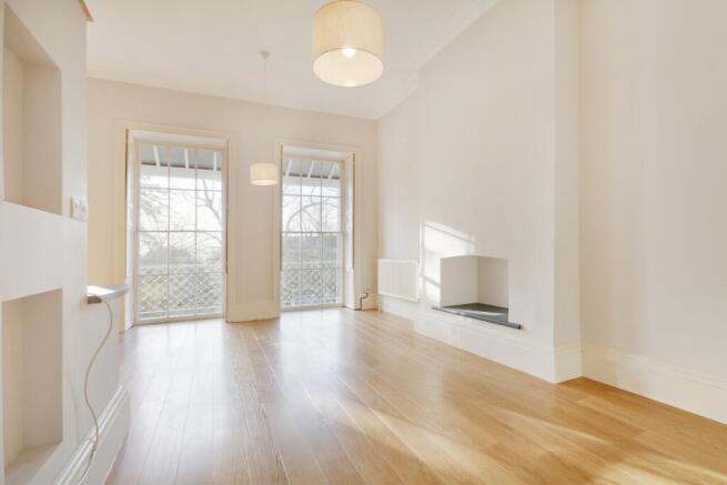 living room ()