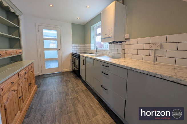 2 bed Semi-Detached for sale Image 4