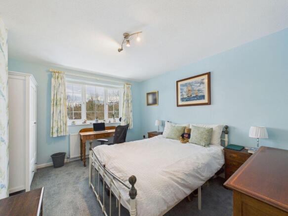 4 bed Detached for sale Image 7