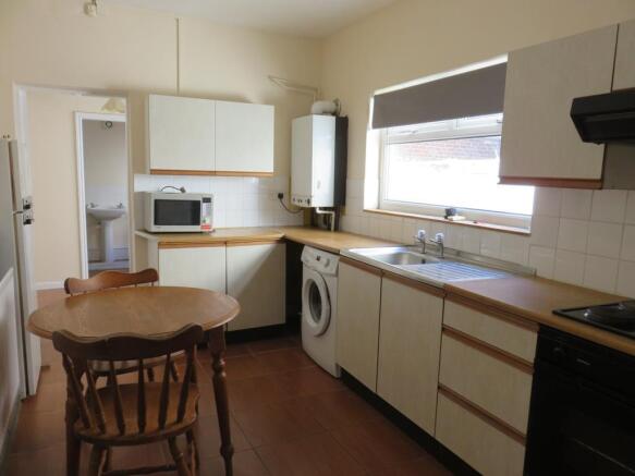 Block of Apartments for sale Image 7