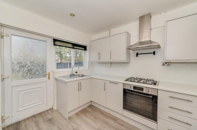 KITCHEN, DINER AND LIVING ROOM