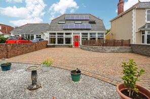 7, West Road, Nottage, Porthcawl CF36 3SN