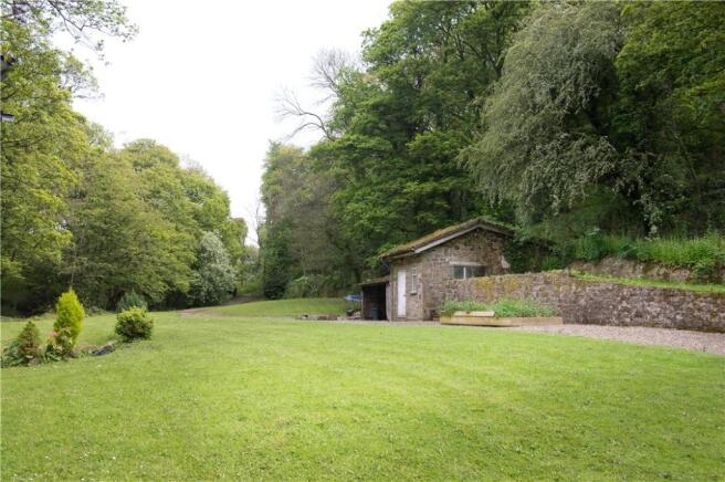 Large Gardens