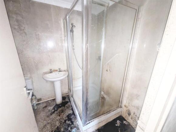 Heath Road, Liverpool, Merseyside, L19 photo 5